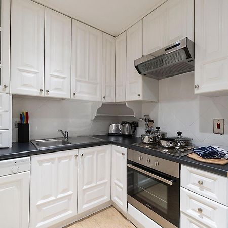 Somerset Court Kensington Apartments London Exterior photo